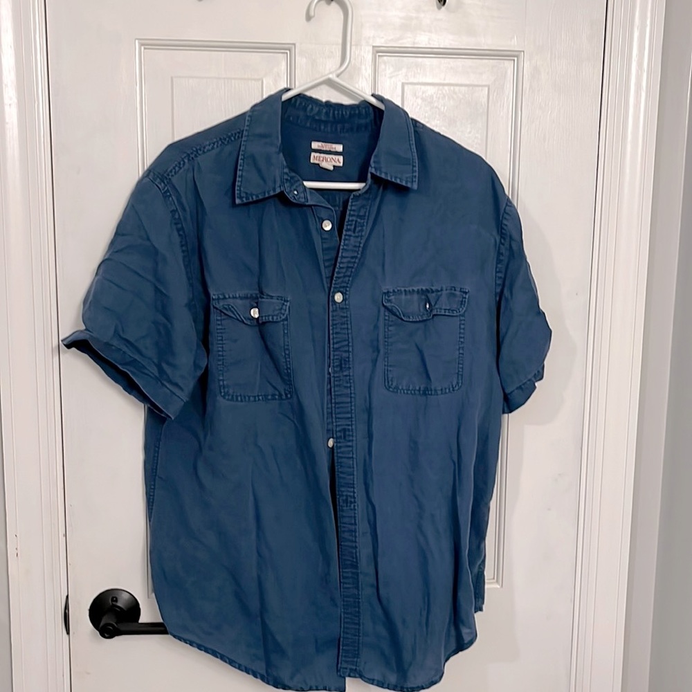 Mens blue button down short sleeve shirt - Merona classic fit - L